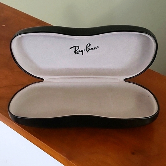 Ray-Ban Hardshell Eyeglass Case - Picture 4 of 5